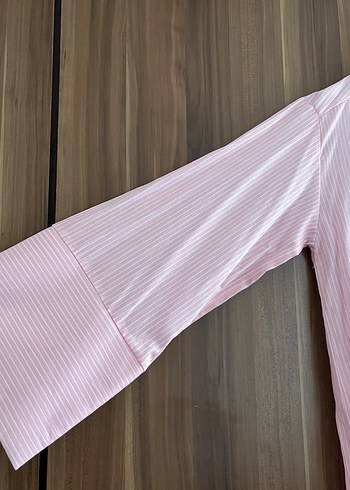 Pembe Fiyonklu Çizgili Kadın Gömlek - Görsel 2