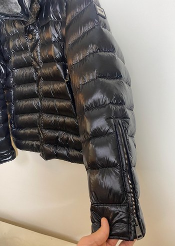 Lufian gri kürk detaylı parlak mont - Görsel 3