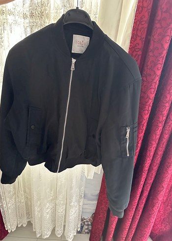 Siyah Fermuarlı Kadın Ceket - Görsel 2