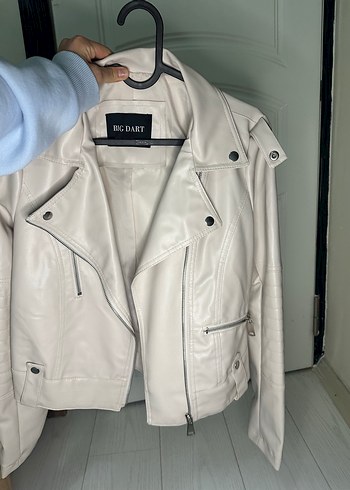 Düğmeli Beyaz Kadın Deri Ceket - Görsel 3