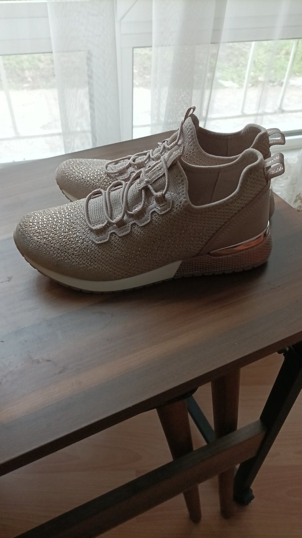 Bej İsviçre'den geldi Bağcıklı Kadın Spor Ayakkabı - Görsel 2