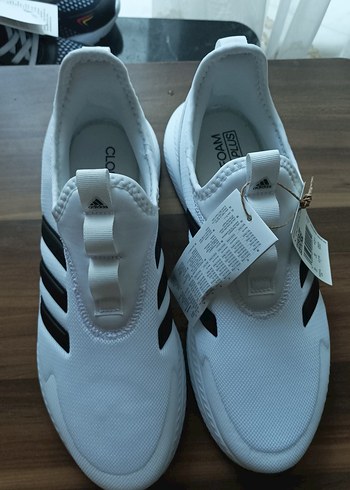 Beyaz erkek spor ayakkabı Adidas orijinal İsviçre'den geldi - Görsel 2