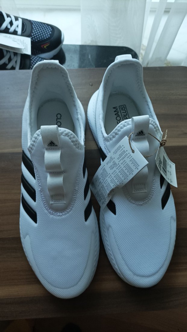 Beyaz erkek spor ayakkabı Adidas orijinal İsviçre'den geldi - Görsel 2