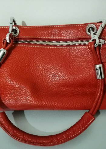 Çok şık Kırmızı çanta. - Görsel 2