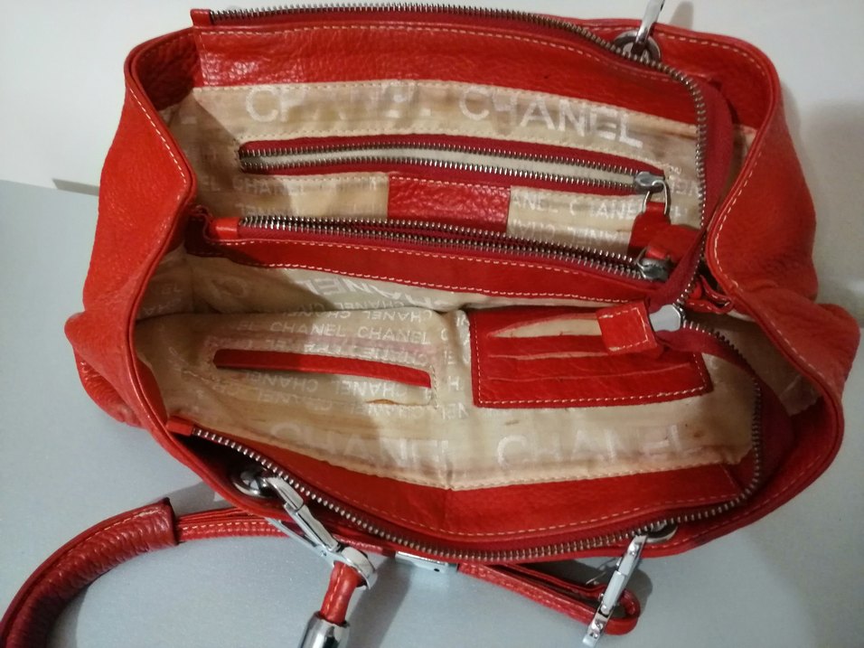 Çok şık Kırmızı çanta. - Görsel 3