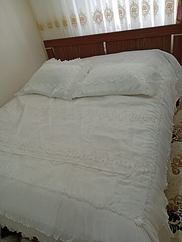 Diğer Yatak örtüsü /gelinlik örtsü