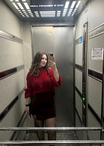 Kırmızı Yüksek Yakalı Örgü Kadın Kazak - Görsel 3