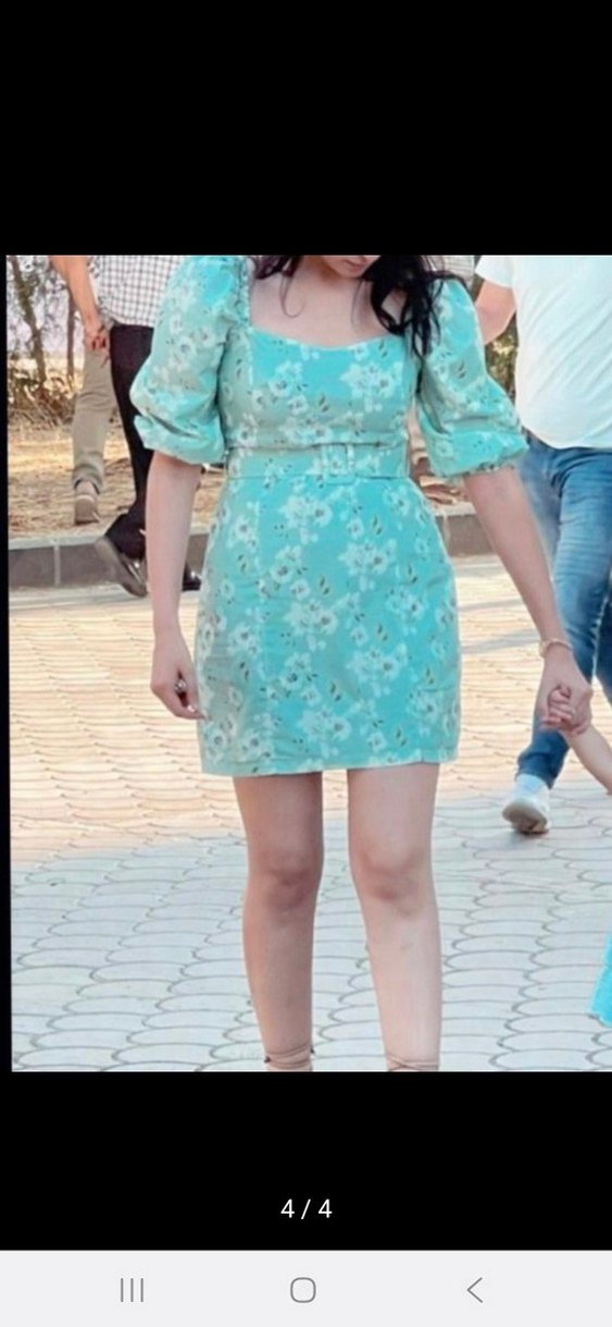 Beyaz Çiçek Desenli Turkuaz Mini Elbise - Görsel 4