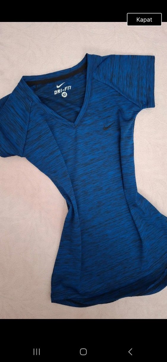 V-Yaka Kadın Spor Tişörtü - Görsel 5