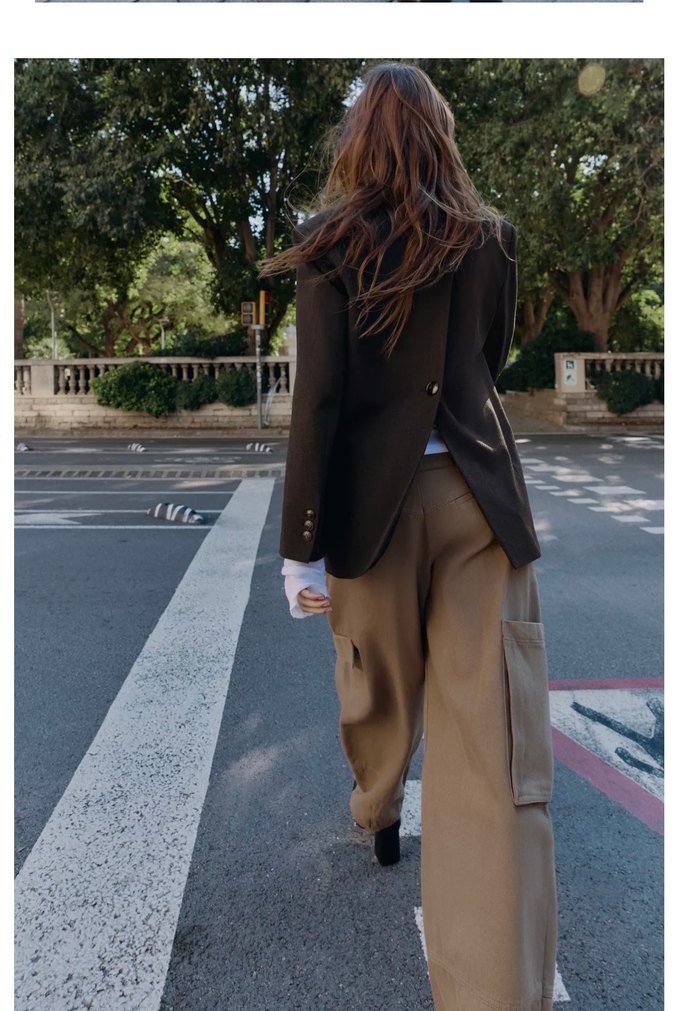 Kahverengi Kadın Arkası Düğmeli Blazer - Görsel 4