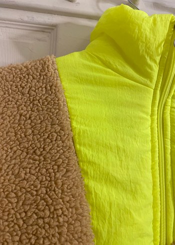 Sarı Detaylı Kadın Peluş Ceket - Görsel 3