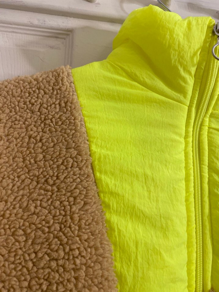 Sarı Detaylı Kadın Peluş Ceket - Görsel 3