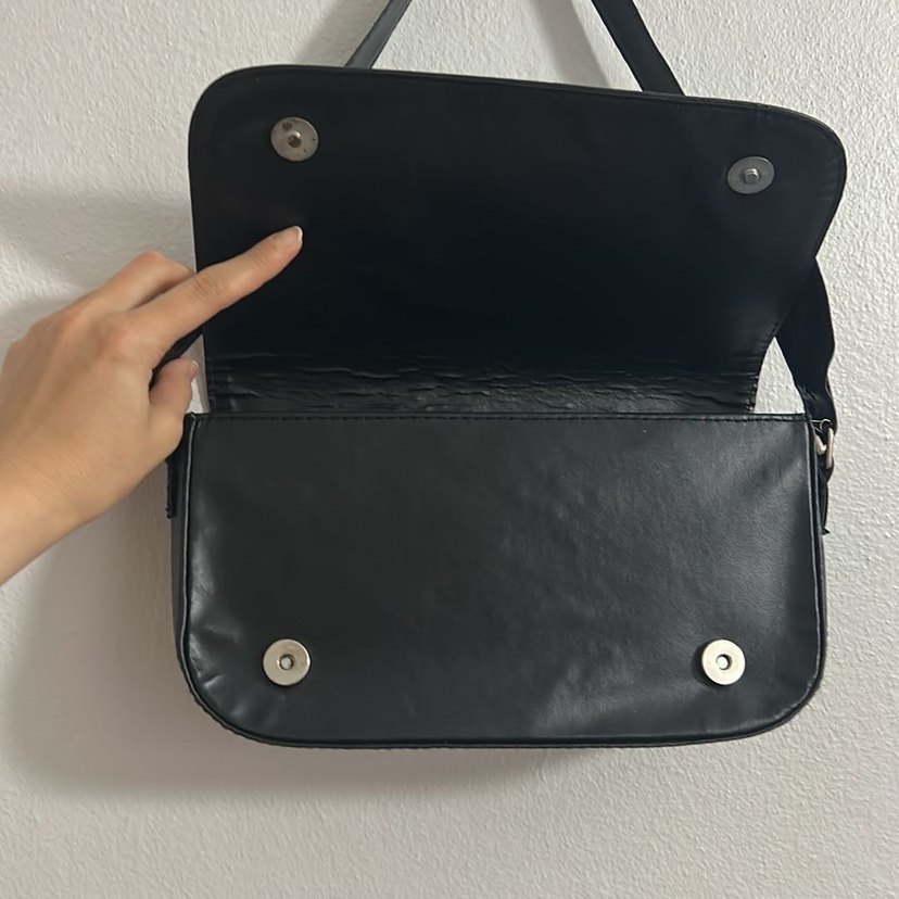 Siyah Deri Minimalist Kadın Çanta - Görsel 4