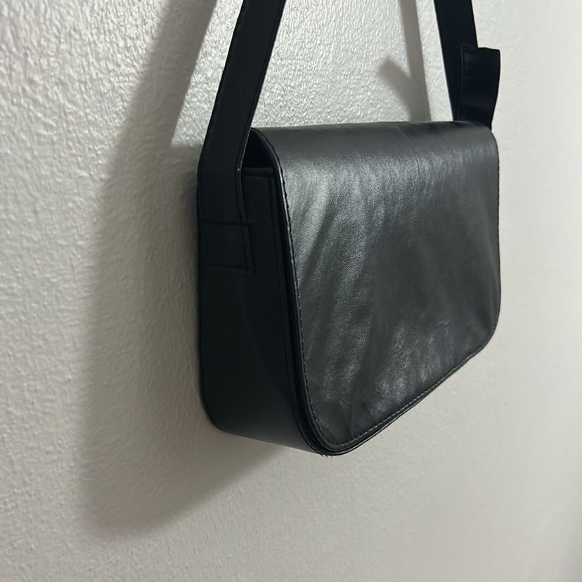 Siyah Deri Minimalist Kadın Çanta - Görsel 3