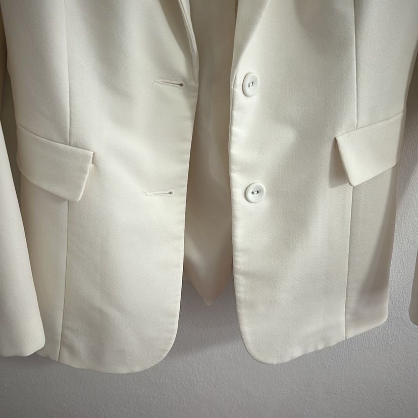 Krem Kadın Düğmeli Modern Klasik Blazer - Görsel 4