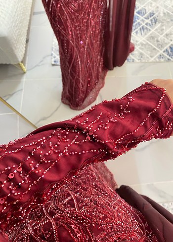 Tesettür bordo pelerinli abiye - Görsel 10