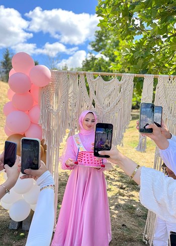 Tesettür pembe bride bekarlığa veda elbisesi - Görsel 2