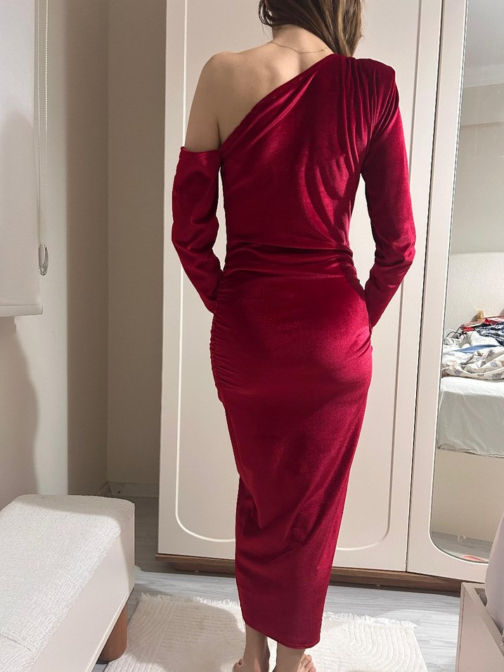 Bordo Renkli Drapeli Uzun Kollu V Yaka Elbise - Görsel 2