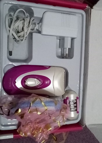 Pembe Epilatör Seti ve Temizleme Fırçası - Görsel 4