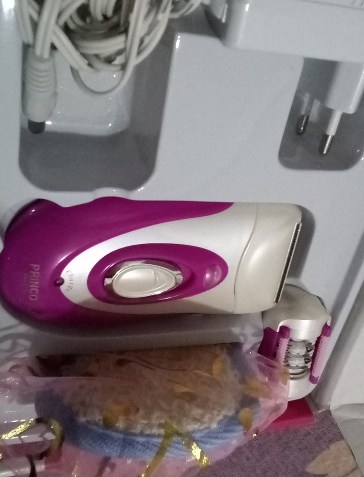 Pembe Epilatör Seti ve Temizleme Fırçası - Görsel 3