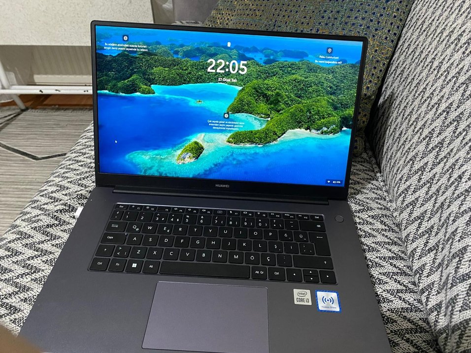 Gri Huawei Dizüstü Bilgisayar ACİL SATILIK - Görsel 2