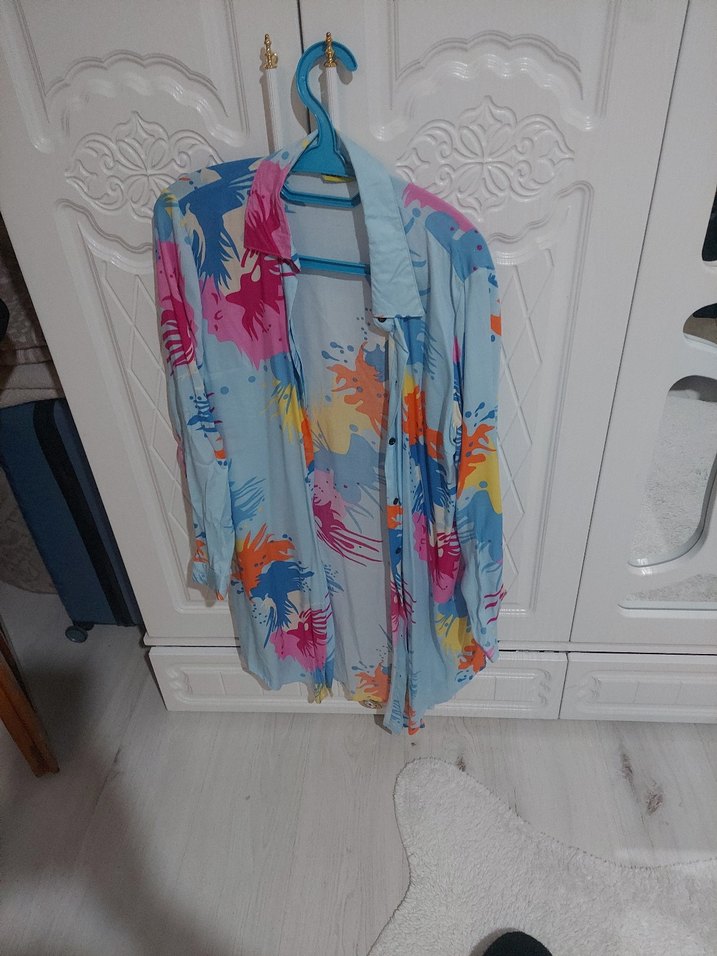 Uzun Kollu, Bol Kesim, Çok Renkli Batik Desenli Kadın Gömlek - Görsel 2