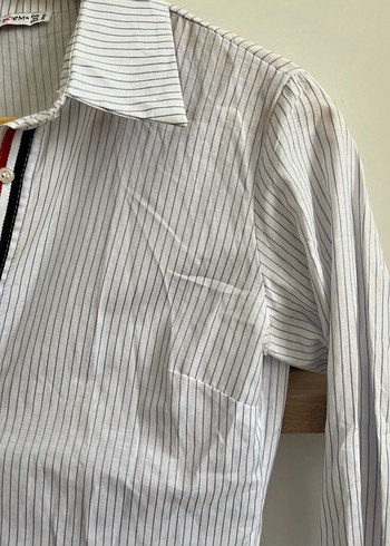 Düğmeli Uzun Kollu Çizgili Beyaz Gömlek - Görsel 4