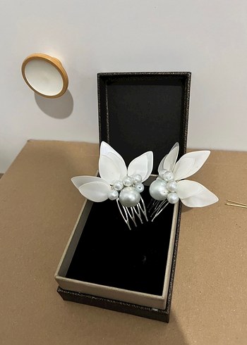 İnci Detaylı Beyaz Vintage Saç Tokası - Görsel 2