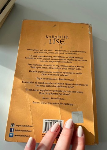 Karanlık Lise - Alya Öztaş - Görsel 2