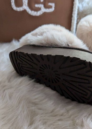 UGG TAZZELLE CHESTNUT
İthal - Görsel 5