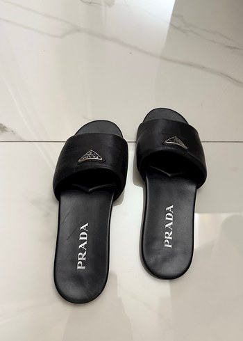 Prada Siyah Kadın Terlik - Görsel 3