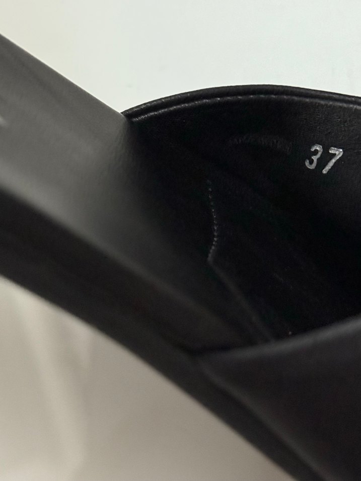 Prada Siyah Kadın Terlik - Görsel 4