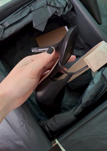 Klasik Siyah Tokalı Stiletto - Görsel 9