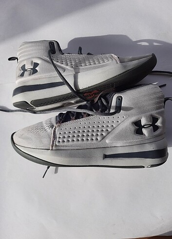 41 Beden gri Renk Under Armour Ua Torch basketbol ayakkabısı