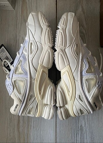 Raf simons ozweego bunny