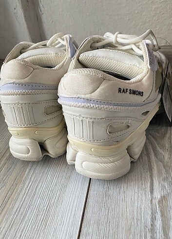 40 Beden ten rengi Renk Raf simons ozweego bunny