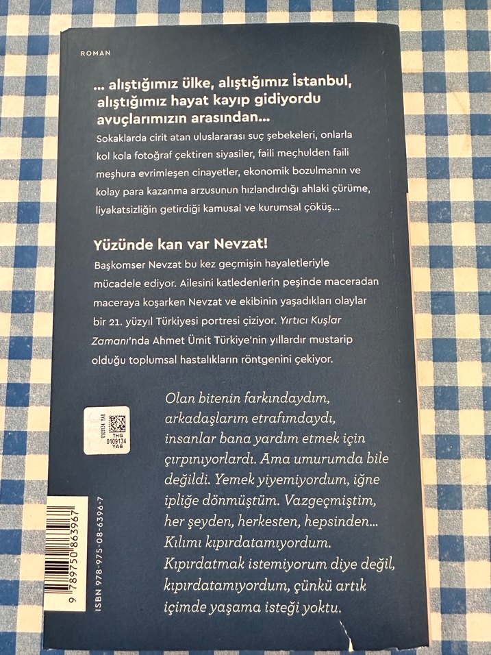 Yırtıcı Kuşlar Zamanı - Ahmet Ümit - Görsel 2