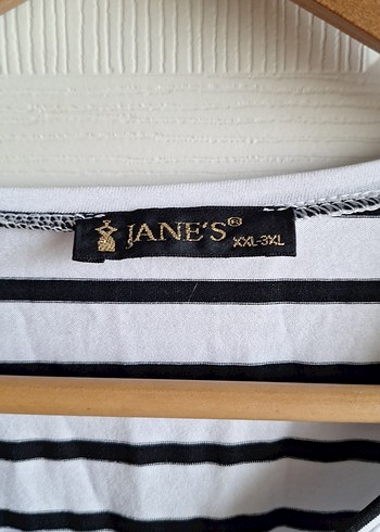 V Yaka Çizgili Kadın Tişört - Görsel 2