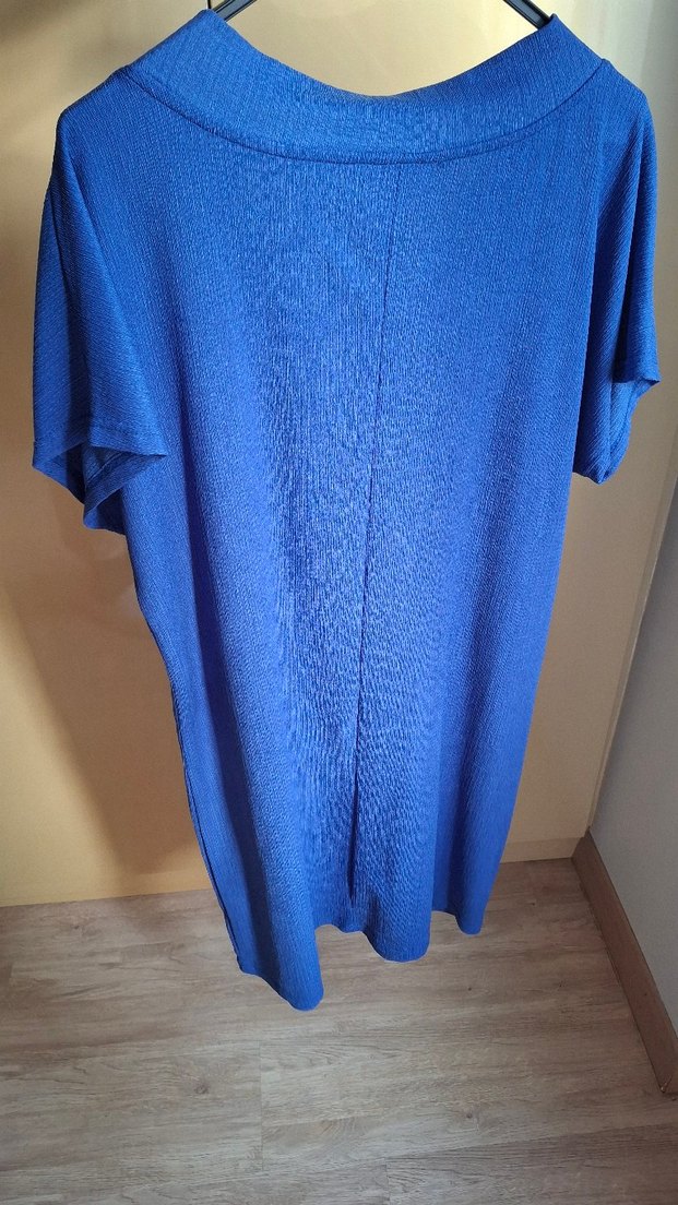 Mavi V Yakalı Midi Tunik - Görsel 2