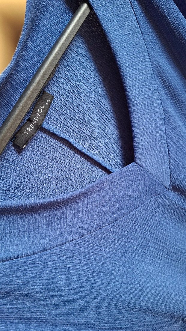 Mavi V Yakalı Midi Tunik - Görsel 3