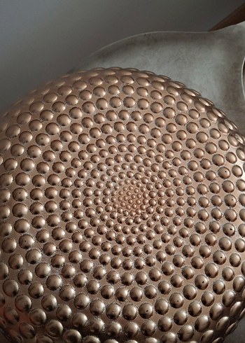 Altın Renkli Yılan Desenli Bohem Tabak - Görsel 3