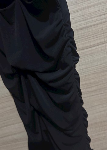 Siyah Drapeli kısa elbise - Görsel 2