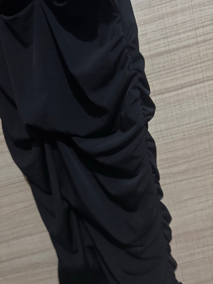Siyah Drapeli kısa elbise - Görsel 2