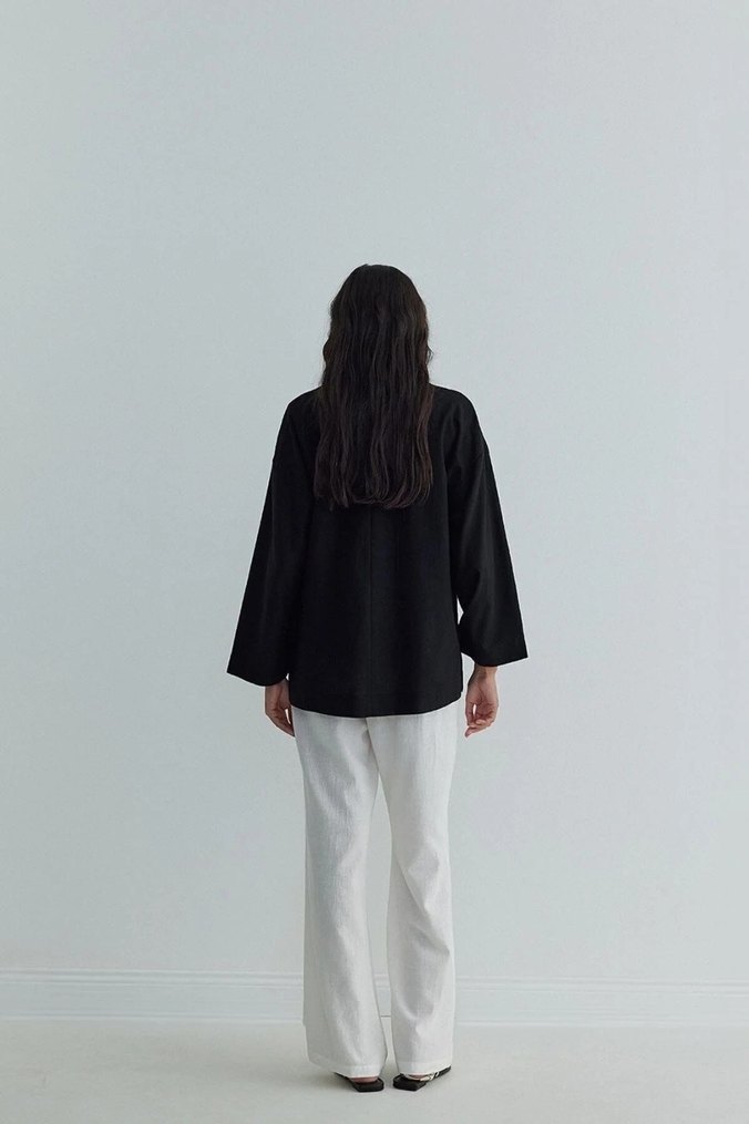 Kadın Siyah Salaş Keten Uzun Kollu Bluz - Görsel 2