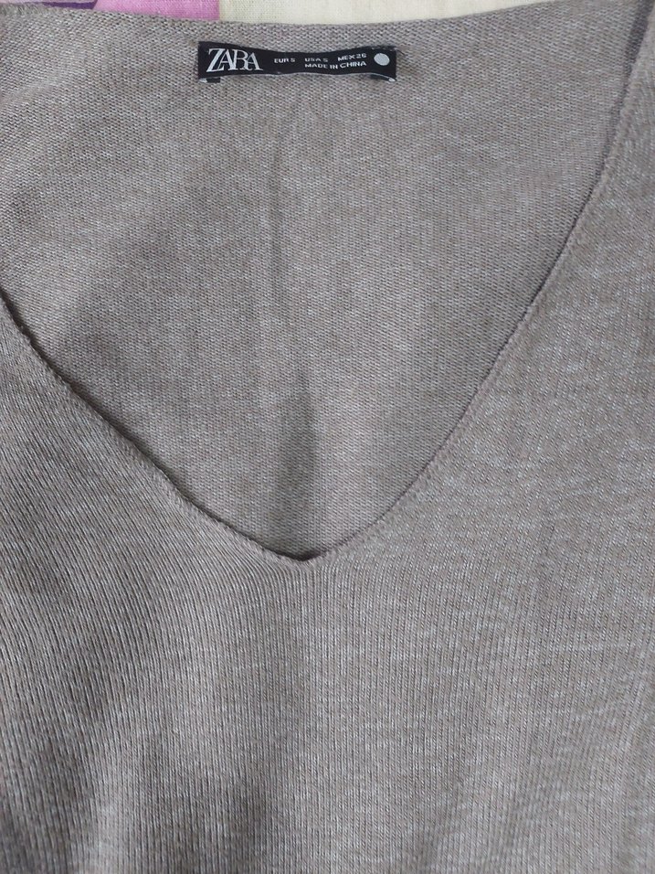 Gri V Yaka Keten Kadın Kazak - Görsel 2