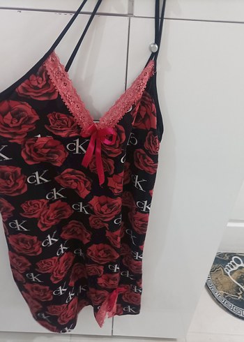 Kırmızı Güllü İnce Askılı Mini Gecelik M beden - Görsel 2