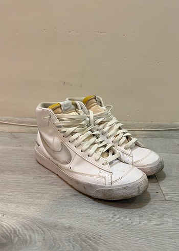 Beyaz Nike Blazer - Görsel 3