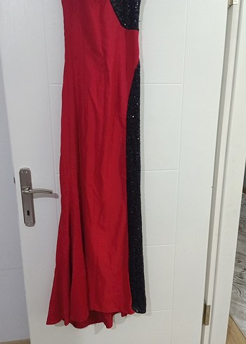 Kırmızı Drapeli Uzun Abiye Elbise - Görsel 2