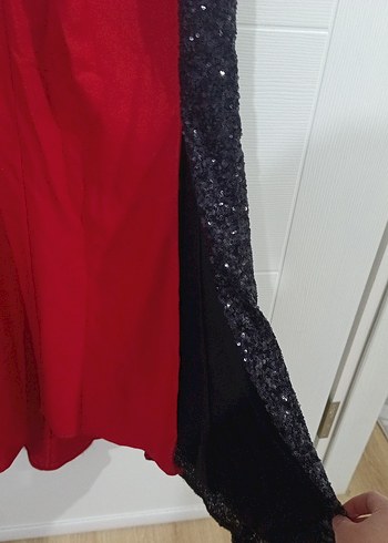 Kırmızı Drapeli Uzun Abiye Elbise - Görsel 3