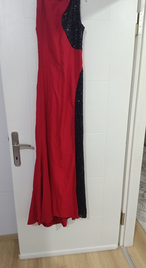 Kırmızı Drapeli Uzun Abiye Elbise - Görsel 2